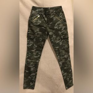 Girls Camo Pants